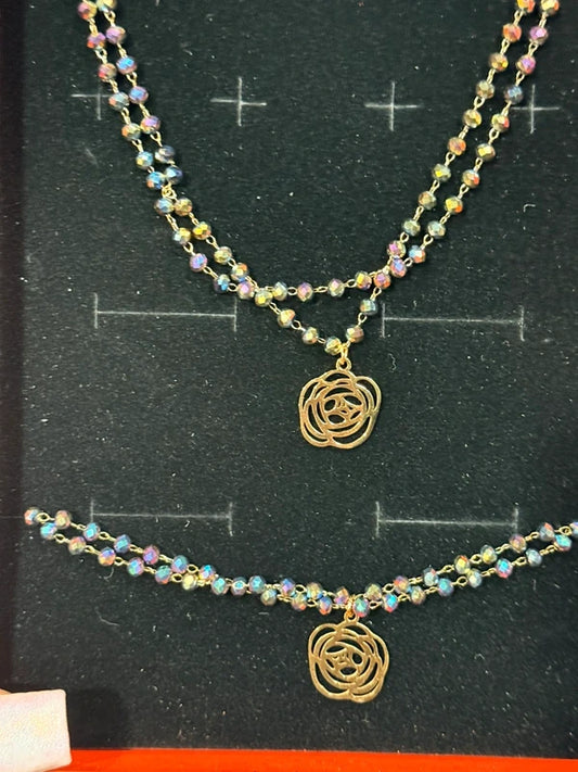 Coffret fleur parure bijoux a perles de couleurs