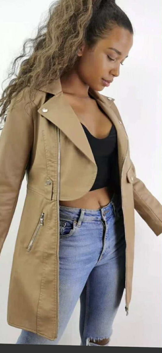Veste mi-longue en similicuir Camel