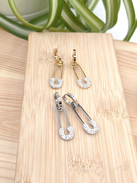 Boucle d'oreille creole épingle a nourrice avec strass en acier inoxydable Glam Chic