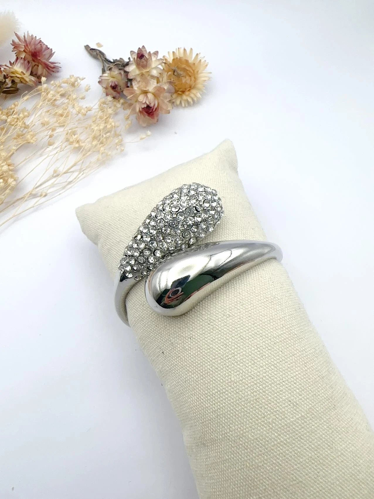 Bracelet métal. H&T Bijoux