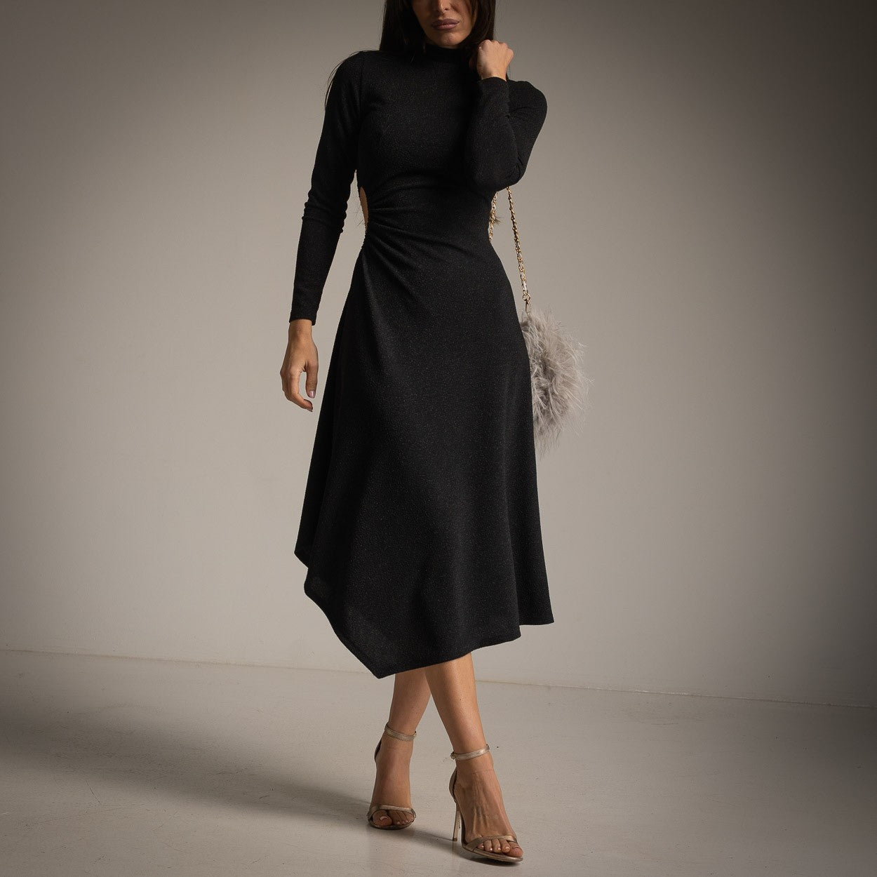 ROBE LONGUE EN MAILLE DÉCOUPÉE LUREX