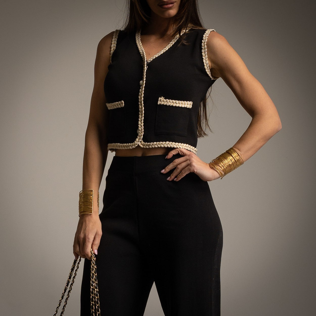 ENSEMBLE GILET& PANTALON NOIR A BORS DETAILS  2 PIÈCES