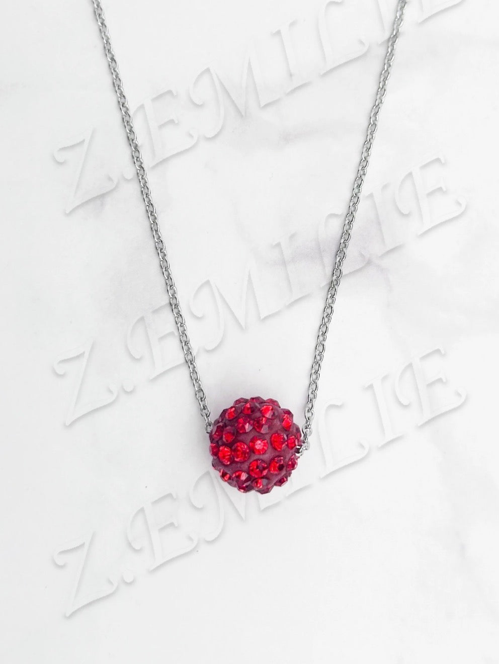 Collier boule shamballa