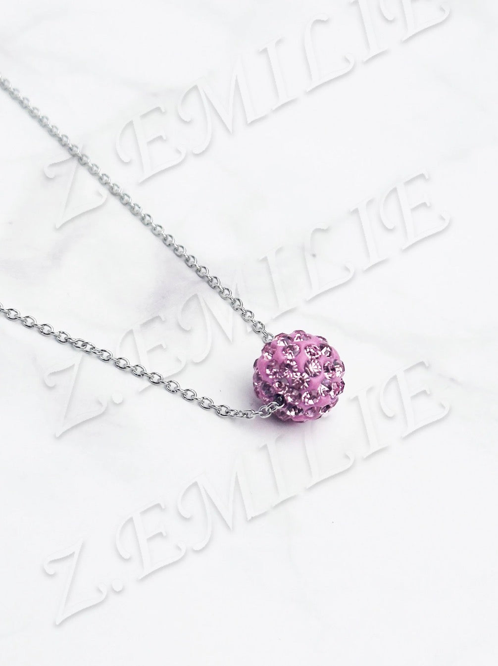 Collier boule shamballa