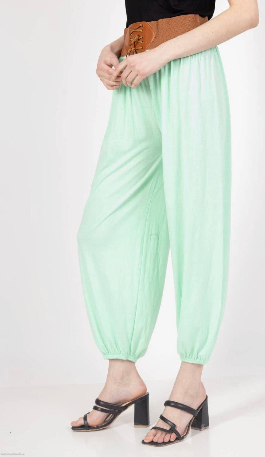 Pantalon à ceinture T.U
RZ Fashion