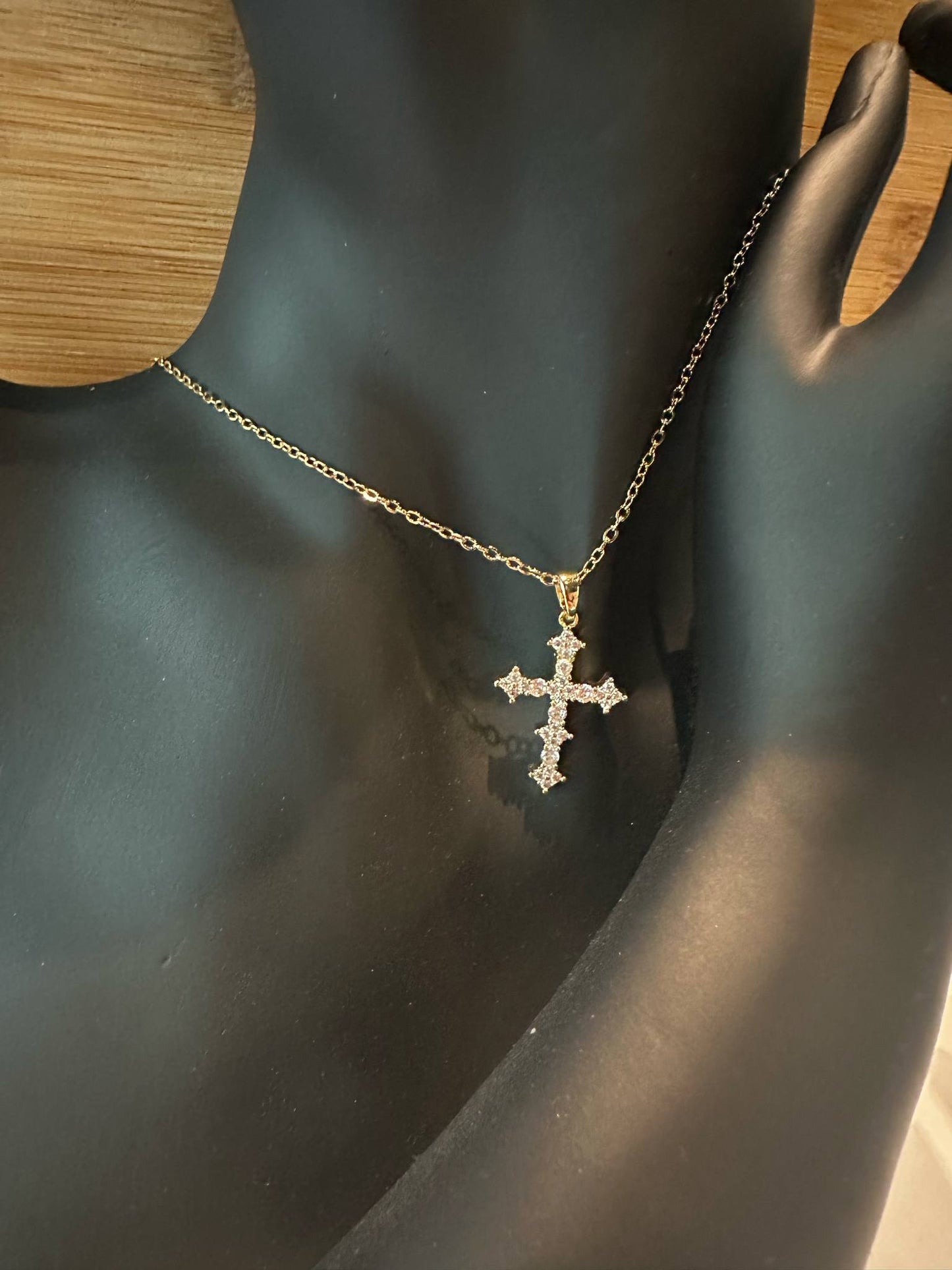 Collier croix en strass en acier inoxydable