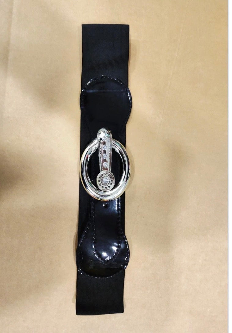 Ceinture noir basique élastique.
RZ Fashion