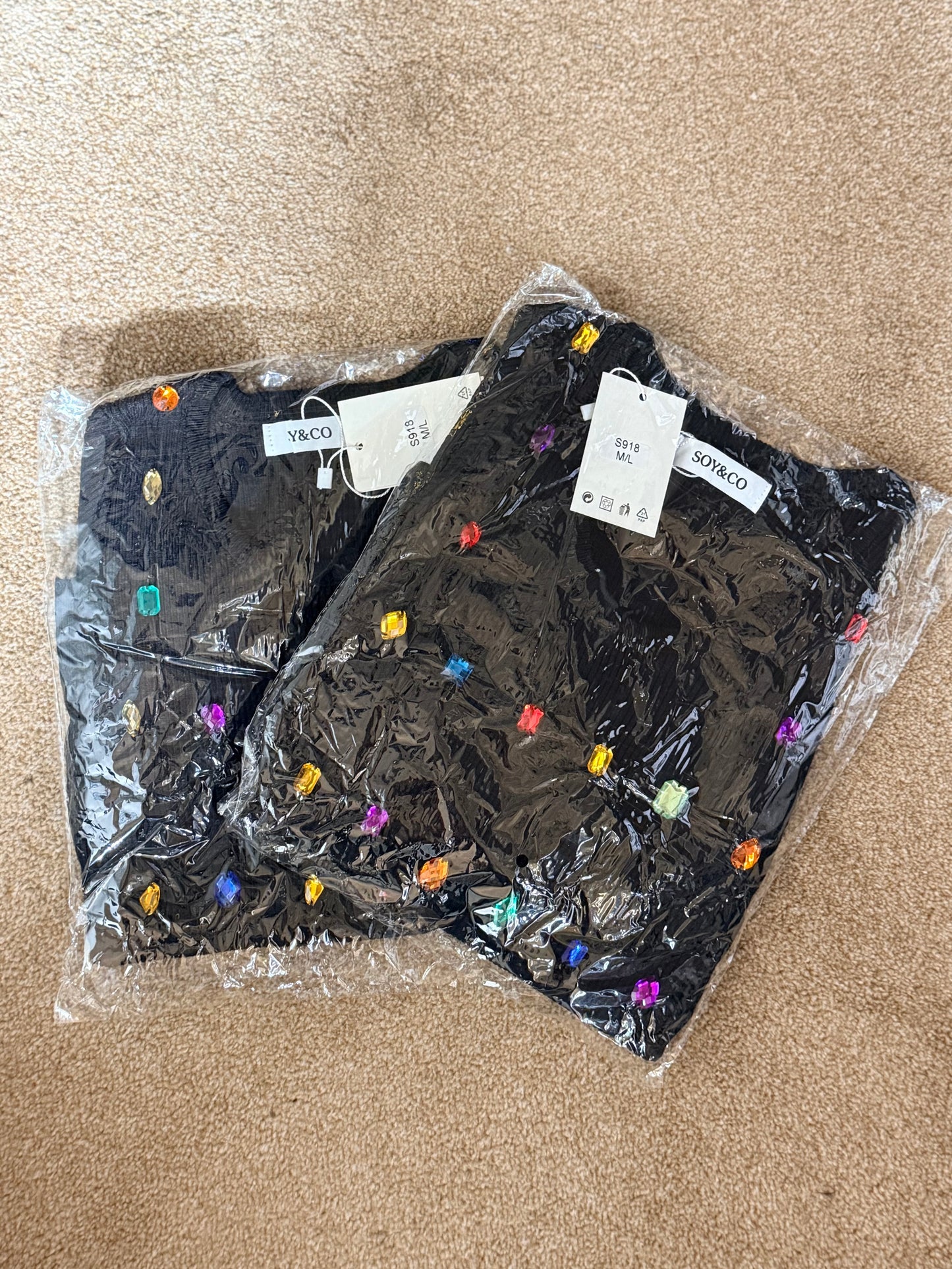 T-shirt côtelé manches courtes avec bijoux COLORS