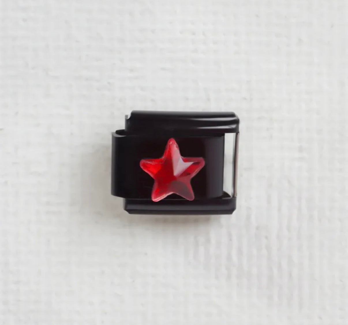 Module noir étoile Rouge