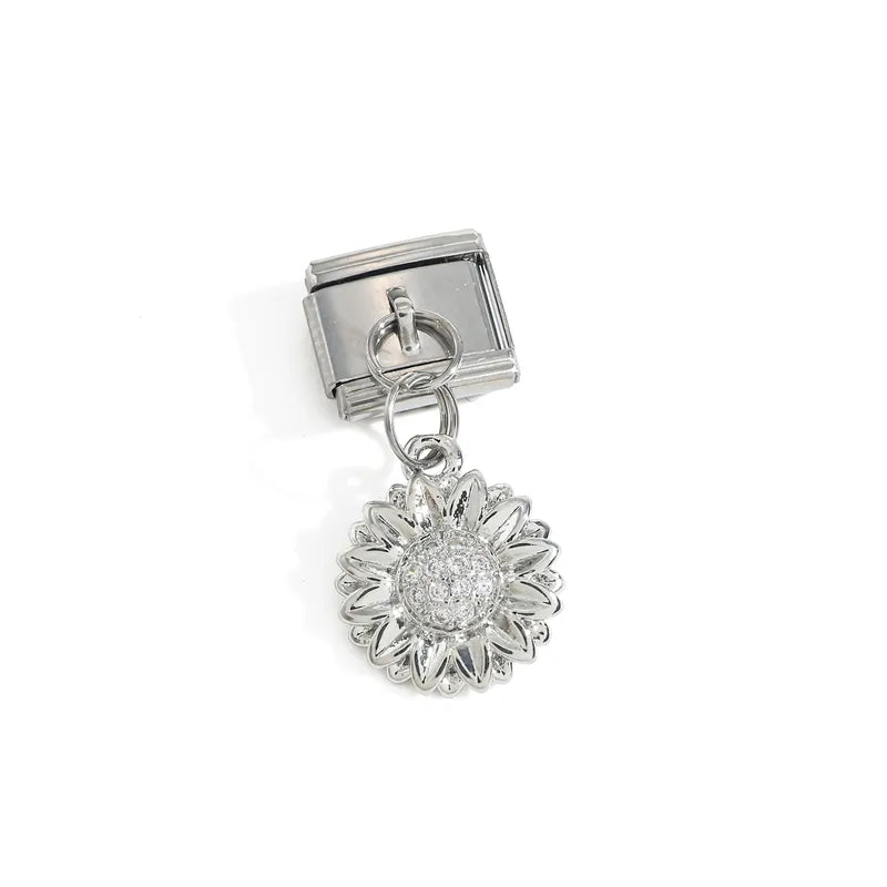 Pendentif grosse fleur argenté