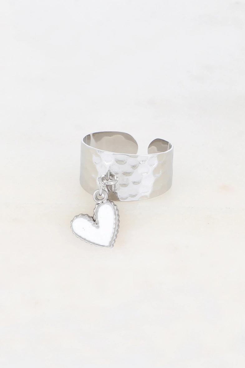 Bague - anneau martelé & pampille coeur émaillé Bohm