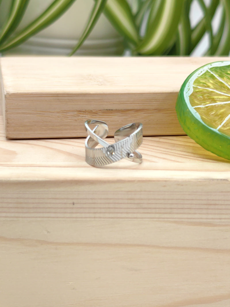 Bague croisé a strass et mini perle argenté réglable en acier inoxydable Glam Chic
