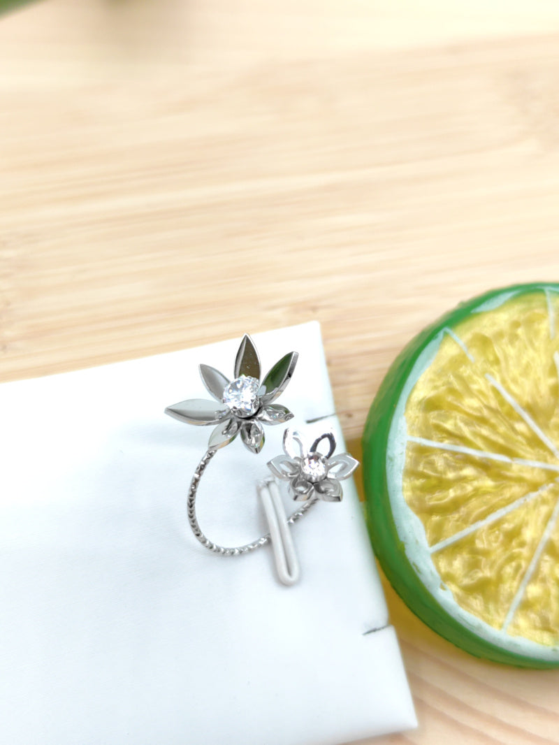 Bague réglable 2 fleurs avec strass en acier inoxydable Glam Chic
