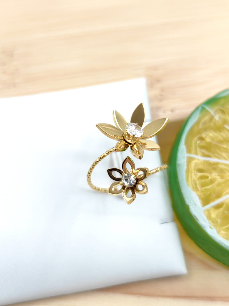 Bague réglable 2 fleurs avec strass en acier inoxydable Glam Chic