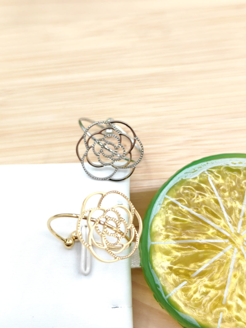Bague réglable fleur en acier inoxydable Glam Chic