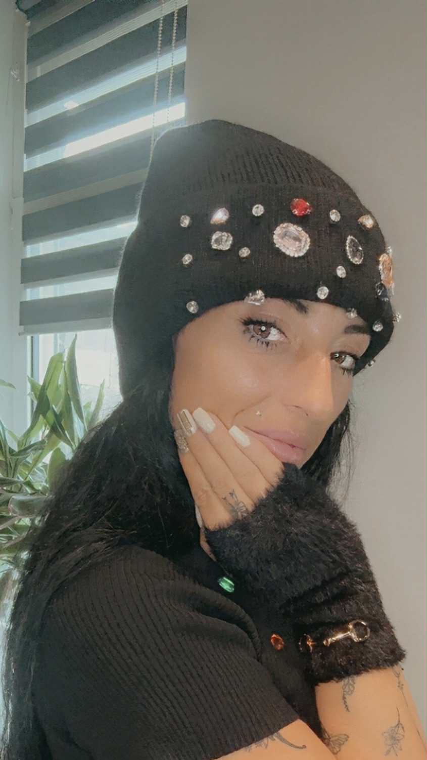 Bonnet angora doux bijoux