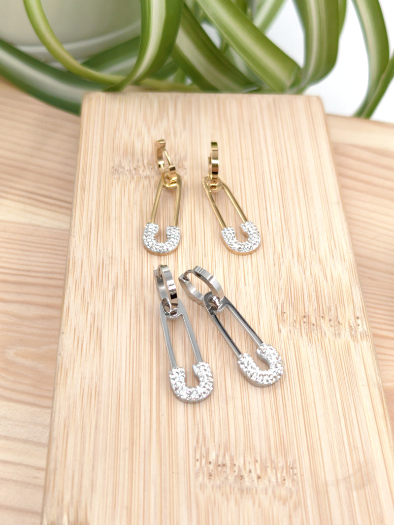 Boucle d'oreille creole  épingle a nourrice  avec strass en acier inoxydable Glam Chic