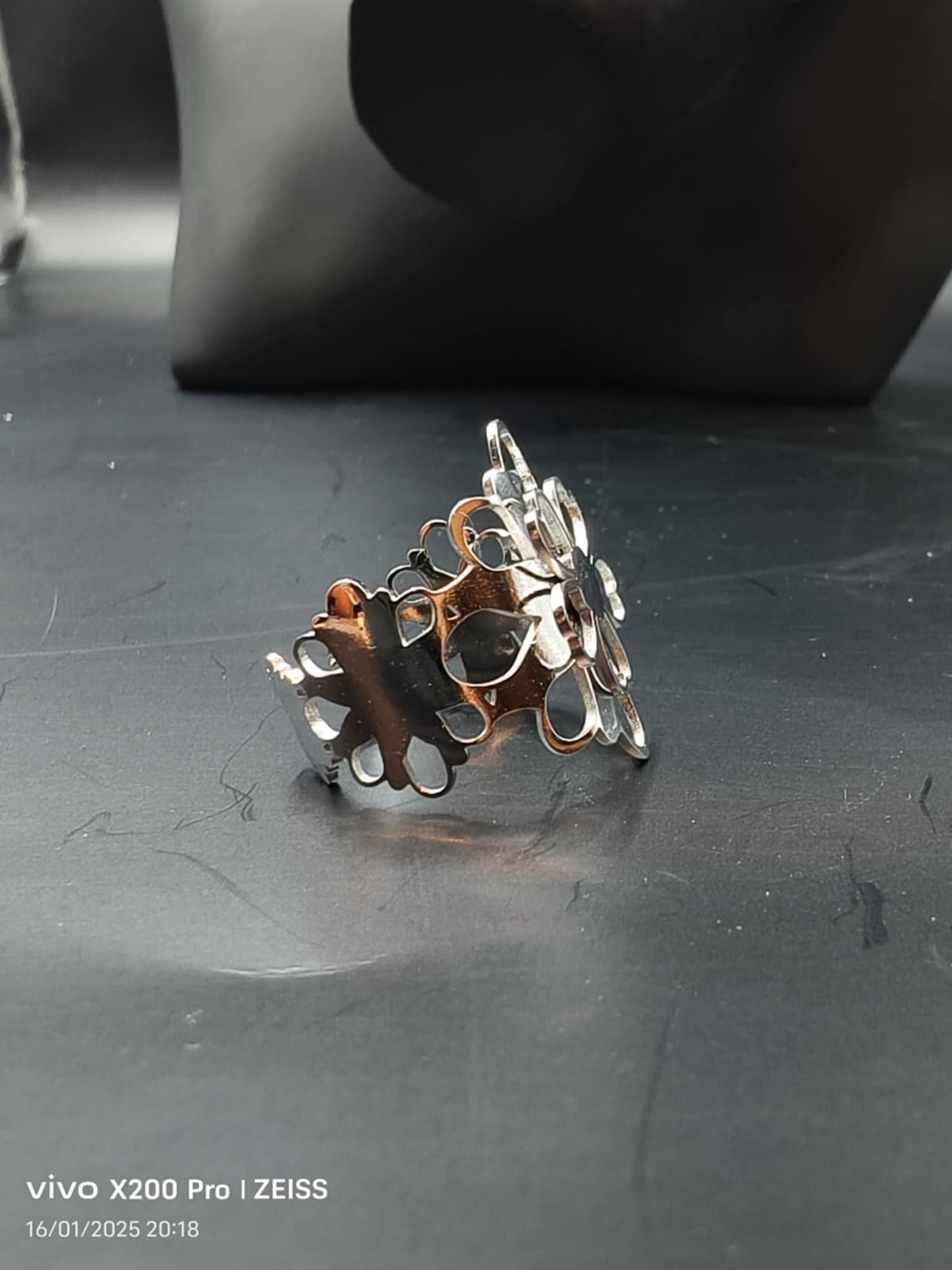 Bague Dorée ET argente Large Fleurs En Couches Ajustable Eclat Paris