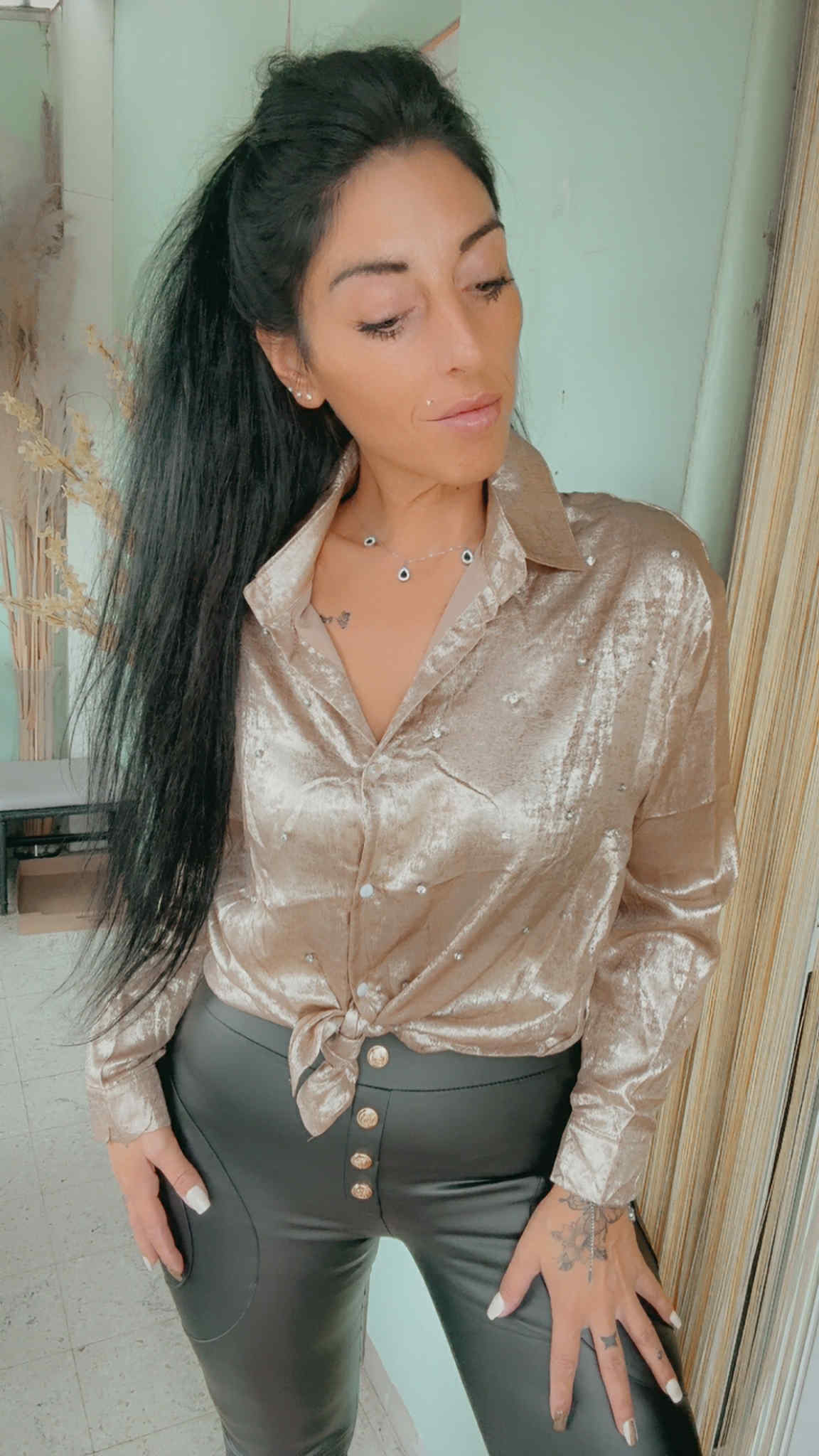 Legging avec Boutons Dorés Déco et Plis