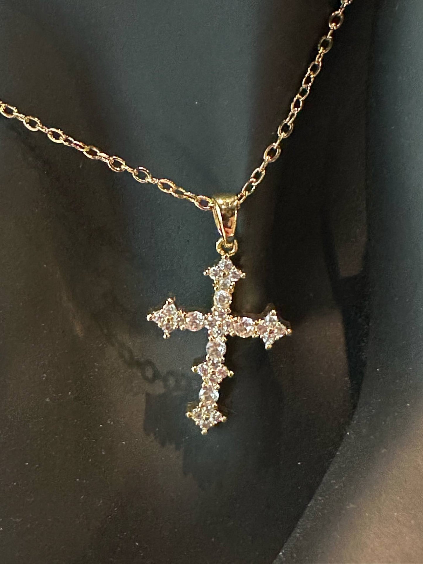 Collier croix en strass en acier inoxydable